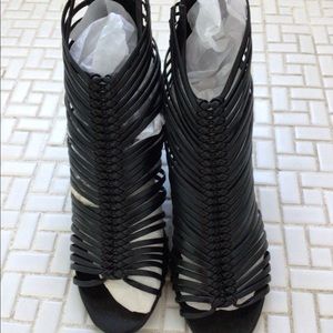 Women’s cool, sexy heeled sandals.